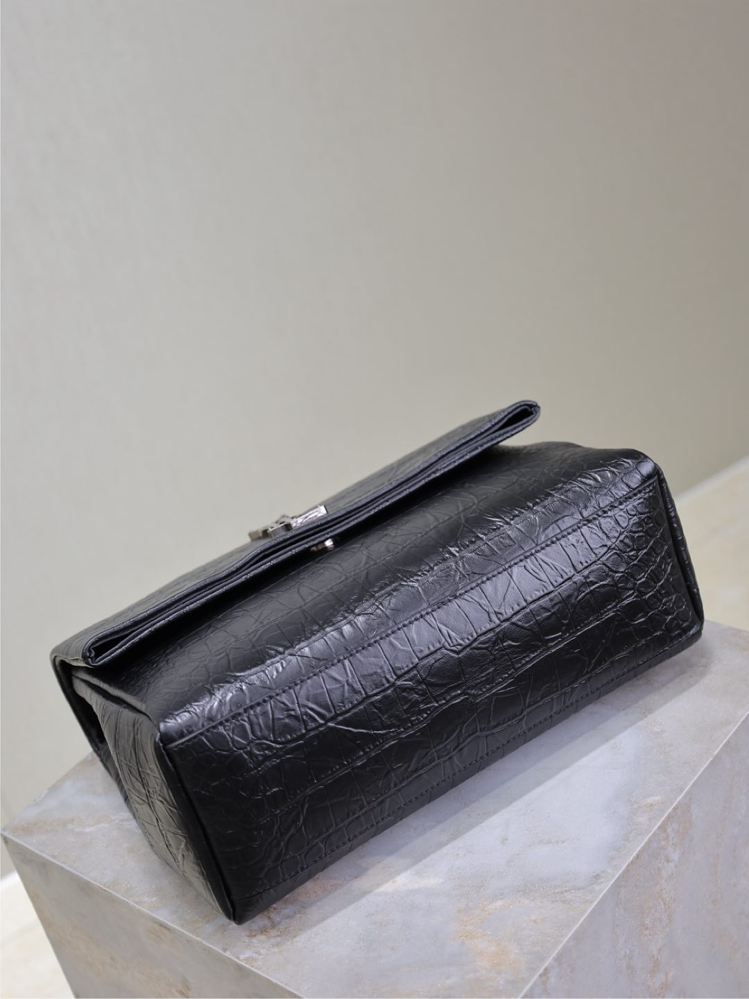 WEST HOLLYWOOD BAG 28 IN BLACK CROCODILE TEXTURED CALFSKIN SILVER HARDWARE