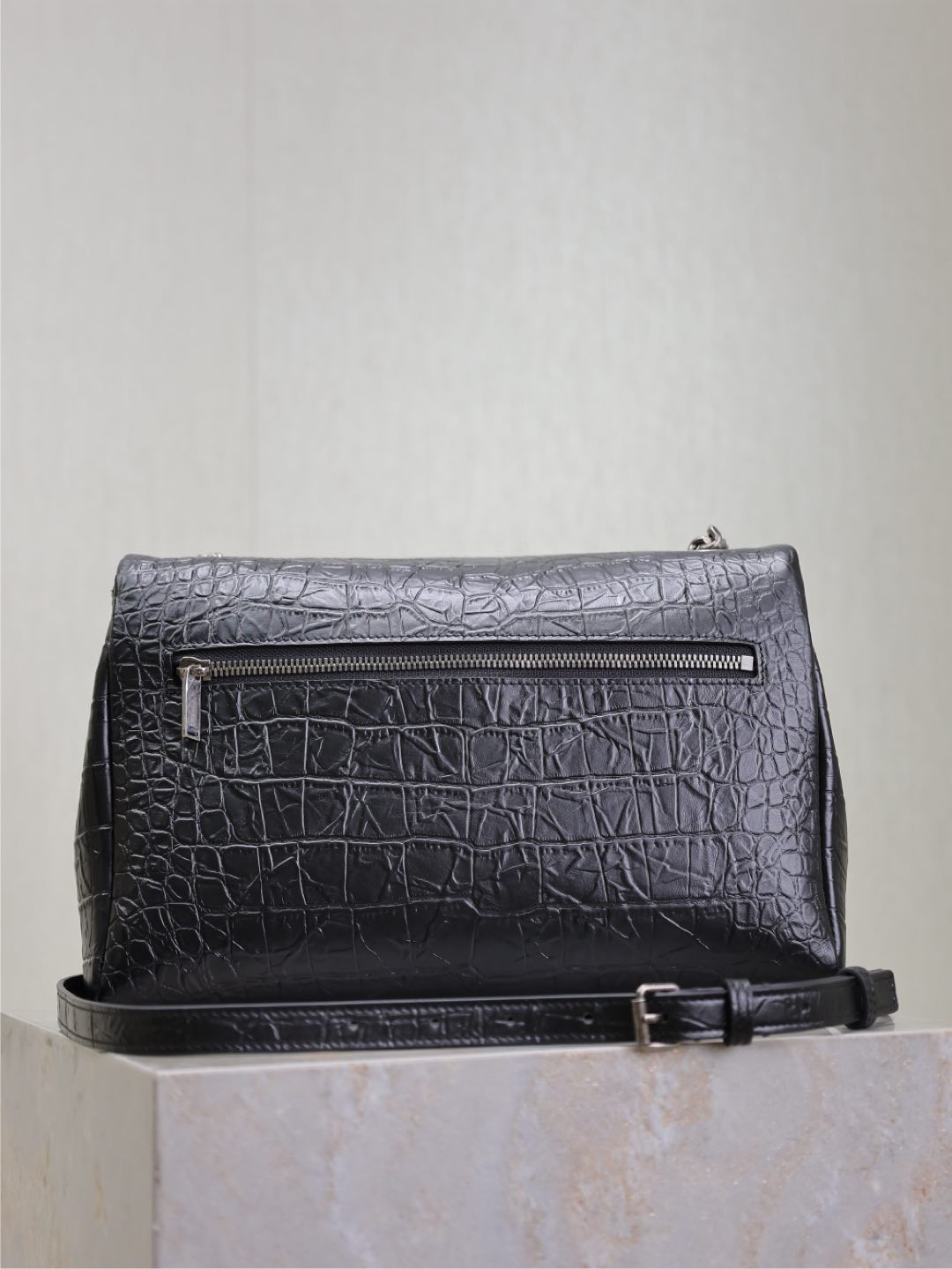 WEST HOLLYWOOD BAG 28 IN BLACK CROCODILE TEXTURED CALFSKIN SILVER HARDWARE