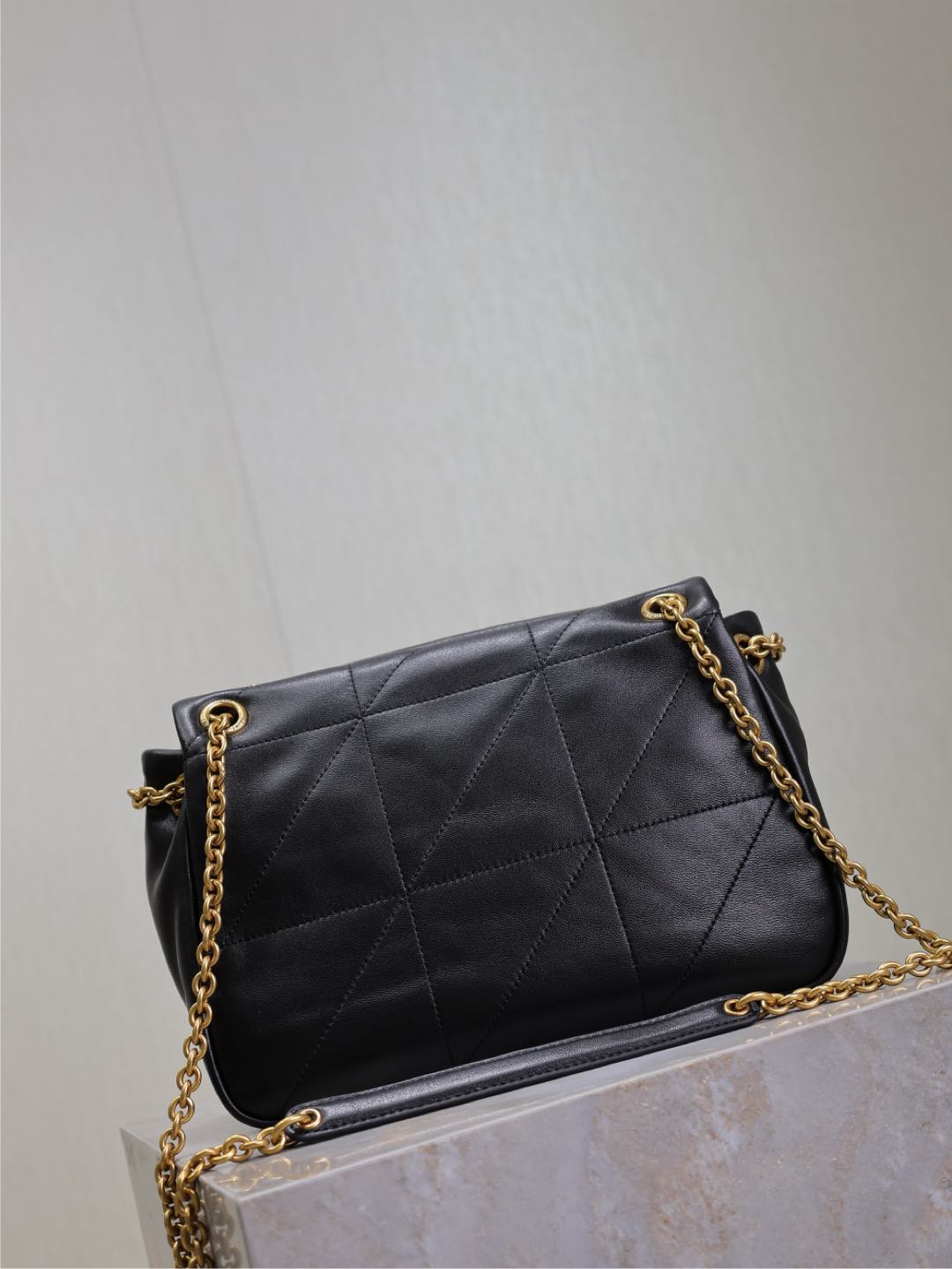 JAMIE 4.3 SMALL BAG 25 IN BLACK LAMBSKIN GOLD HARDWARE