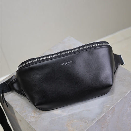 CLASSIC CROSSBODY BAG 26 IN BLACK LAMBSKIN