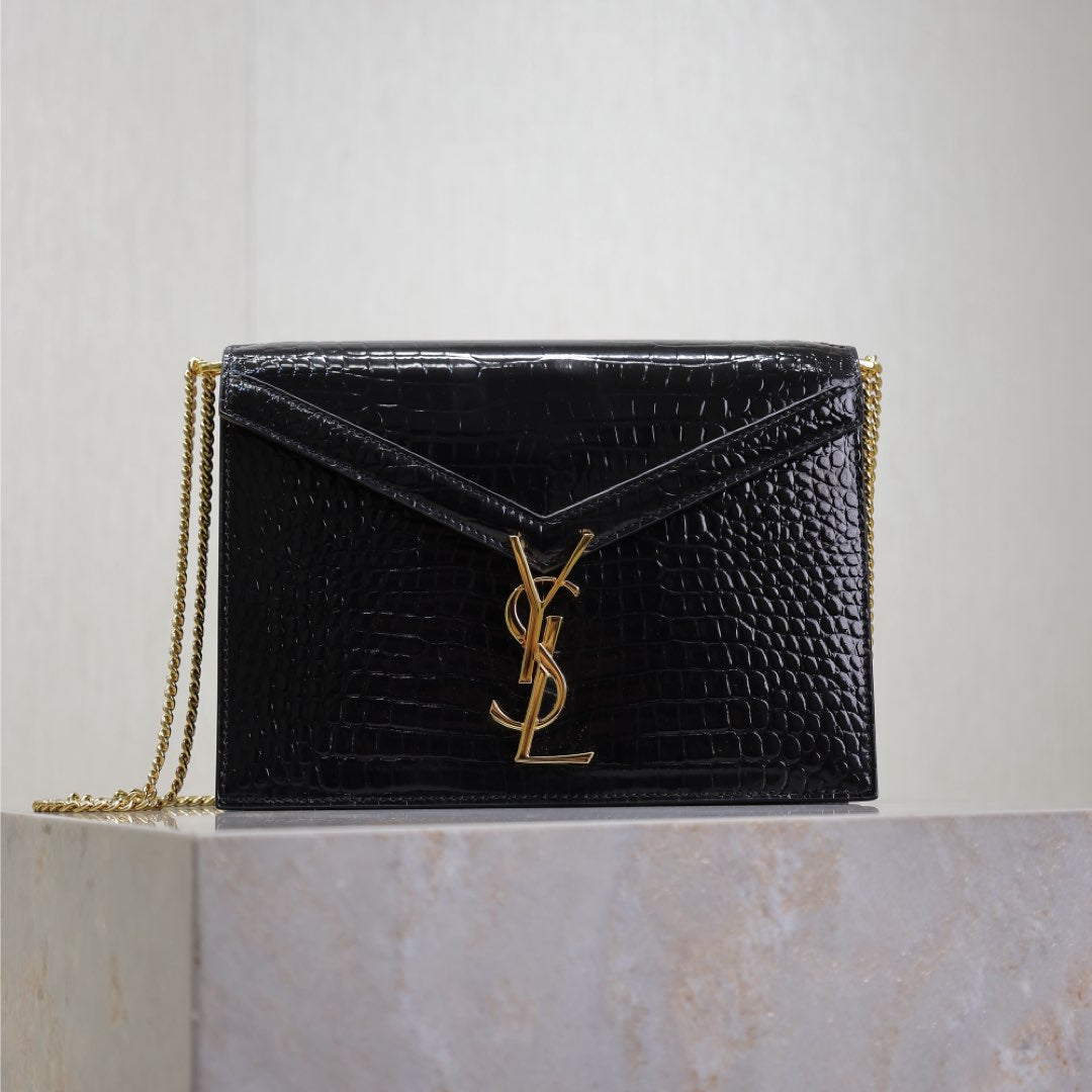 CASSANDRA CHAIN BAG 22 IN BLACK CROCODILE PATTERN CALFSKIN GOLD HARDWARE