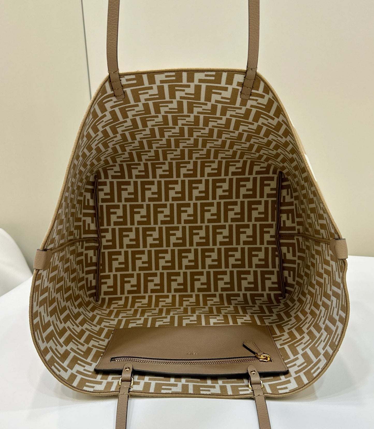 FENDI ROLL 33 TOTE BAG IN PEANUT BROWN MIX WHITE CANVAS