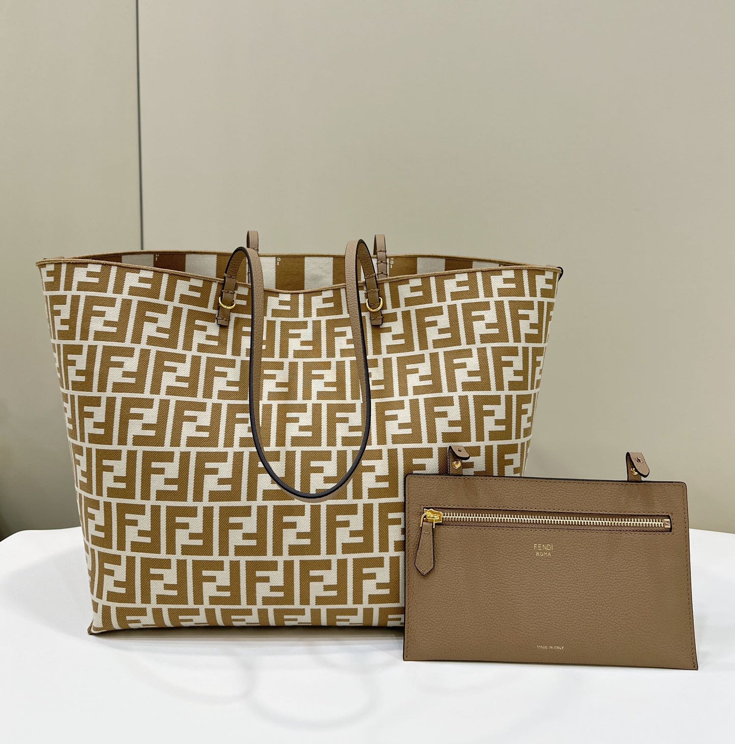 FENDI ROLL 33 TOTE BAG IN PEANUT BROWN MIX WHITE CANVAS