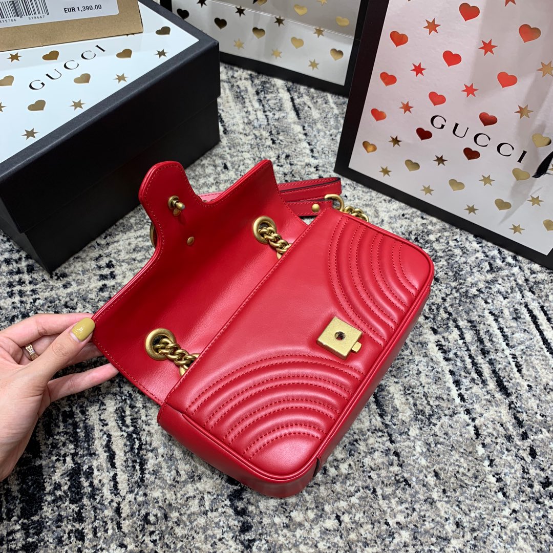 GG Marmont 22cm Red Calfskin Gold Hardware