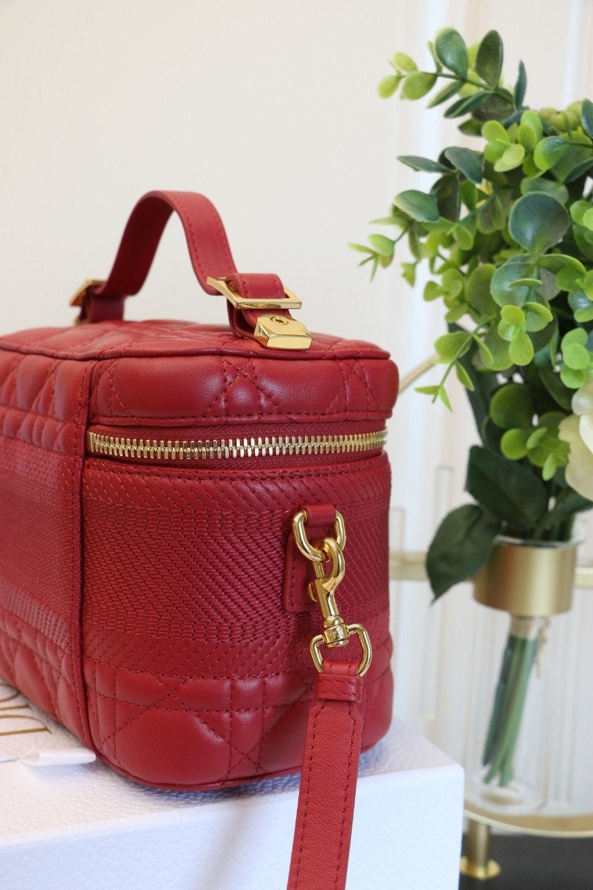 SMALL TRAVEL VANITY RED LAMBSKIN